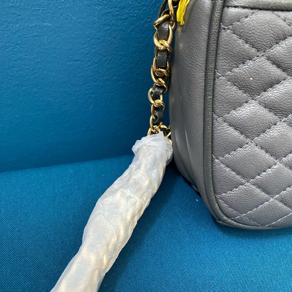 Quilted Leather Gray Crossbody Bag - Picture 2 of 6
